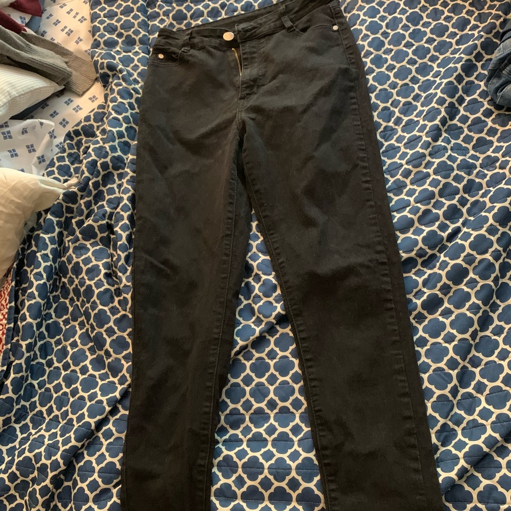 Skinny high rise black jean